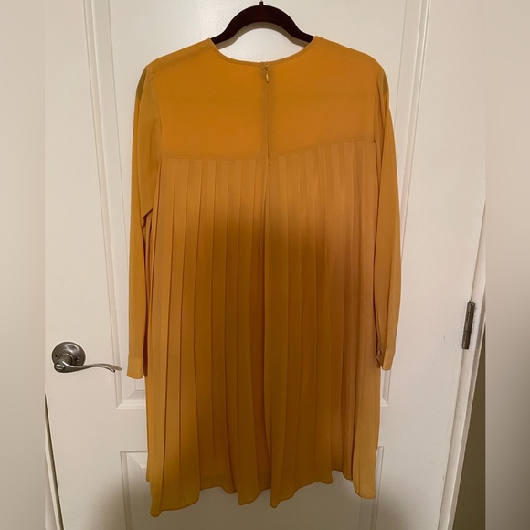 Rachel Parcell, Mustard Dress, Size Medium - Picture 6 of 8